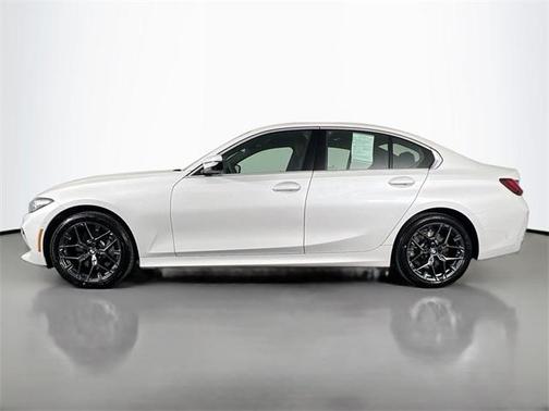 2025 BMW 330 i xDrive