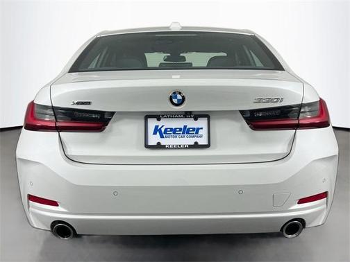 2025 BMW 330 i xDrive