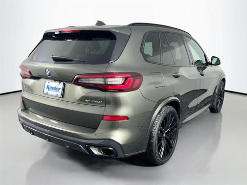 Manhattan Green Metallic 2023 BMW X5 xDrive40i