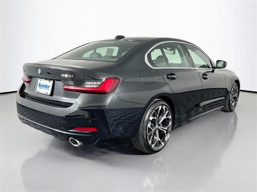 2025 BMW 330 i xDrive