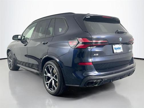 Carbon Black Metallic 2024 BMW X5 M60i