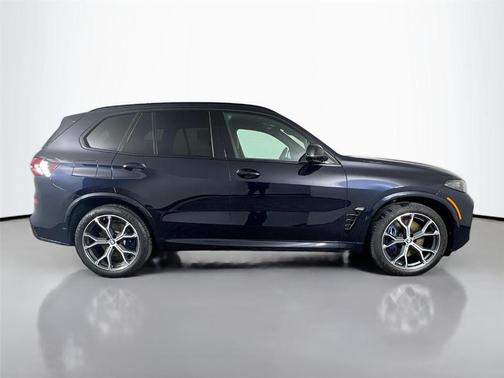 Carbon Black Metallic 2024 BMW X5 M60i
