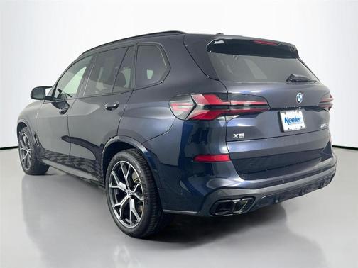 Carbon Black Metallic 2024 BMW X5 M60i