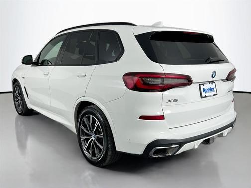 Alpine White 2023 BMW X5 PHEV xDrive45e
