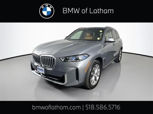Gray Metallic 2024 BMW X5 xDrive40i