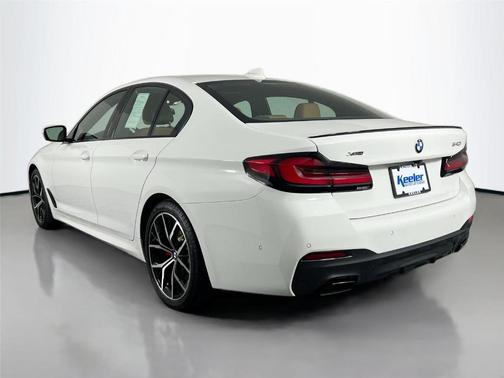Alpine White 2023 BMW 540 i xDrive