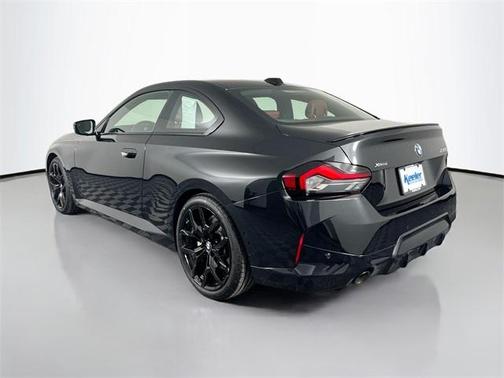 2025 BMW 230 i xDrive