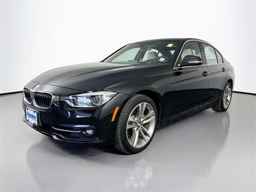 2018 BMW 330 i xDrive
