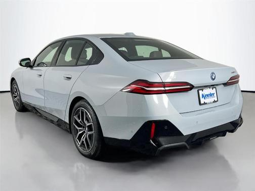 2026 BMW i5 xDrive40