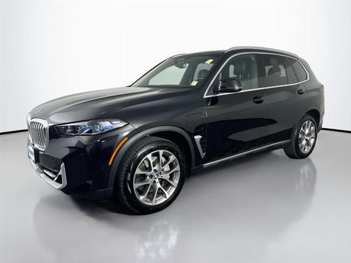 Black Sapphire Metallic 2026 BMW X5 PHEV xDrive50e