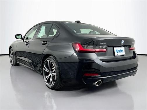 2023 BMW 330 i xDrive