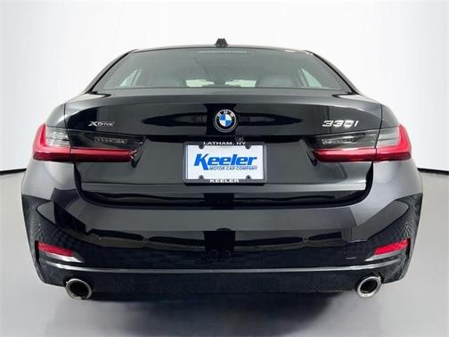 2023 BMW 330 i xDrive