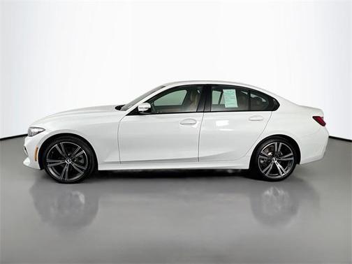 2023 BMW 330 i xDrive