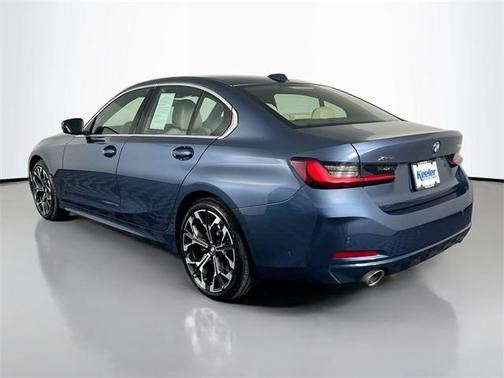 2025 BMW 330 i xDrive