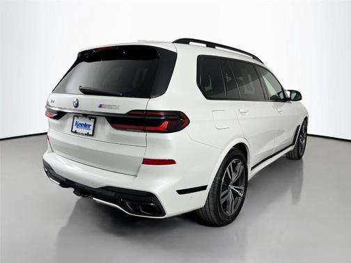 2024 BMW X7 M60i