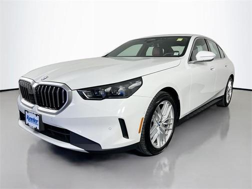 2025 BMW 530 i xDrive