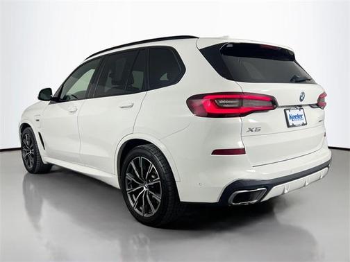 2022 BMW X5 PHEV xDrive45e