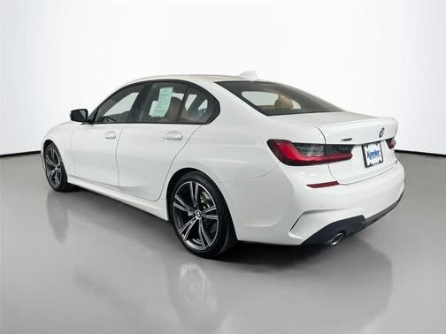 Alpine White 2022 BMW 330 i xDrive