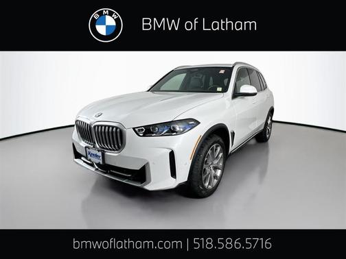 Mineral White Metallic 2024 BMW X5 xDrive40i
