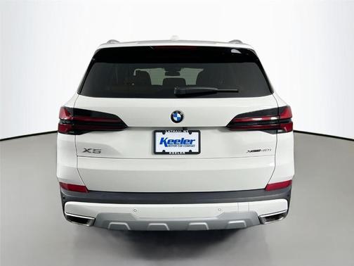 Alpine White 2024 BMW X5 xDrive40i