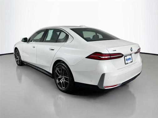 2026 BMW 530 i xDrive