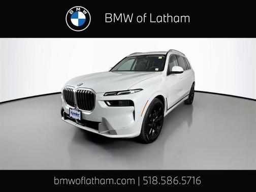Mineral White Metallic 2025 BMW X7 xDrive40i