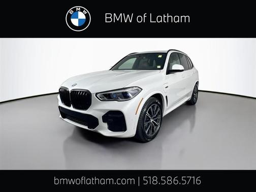 Mineral White Metallic 2023 BMW X5 PHEV xDrive45e