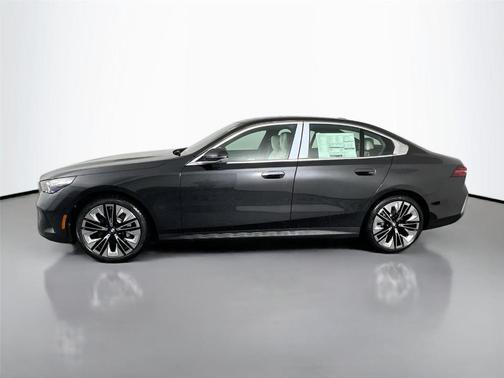 Dark Graphite Metallic 2026 BMW 530 i xDrive
