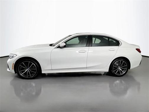 2022 BMW 330 i xDrive