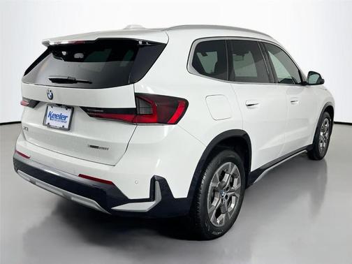 Alpine White 2025 BMW X1 xDrive28i