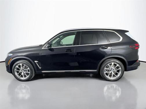 Black Sapphire Metallic 2026 BMW X5 PHEV xDrive50e