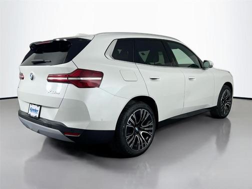 Mineral White Metallic 2026 BMW X3 30 xDrive