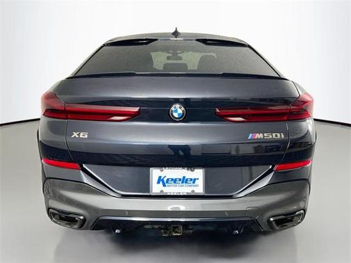 2021 BMW X6 M50i