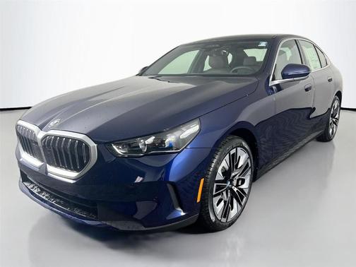 Tanzanite Blue II Metallic 2026 BMW 530 i xDrive