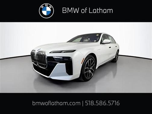 2025 BMW 750e xDrive