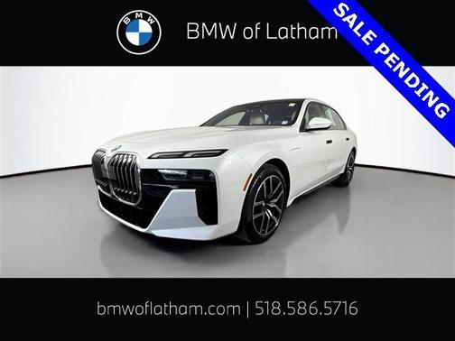 2025 BMW 750e xDrive