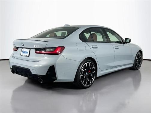 2025 BMW 330 i xDrive