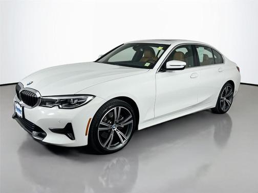 Alpine White 2022 BMW 330 i xDrive