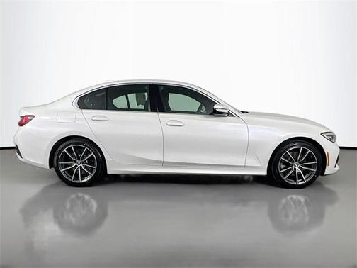 2021 BMW 330 i xDrive