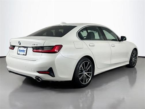 2021 BMW 330 i xDrive