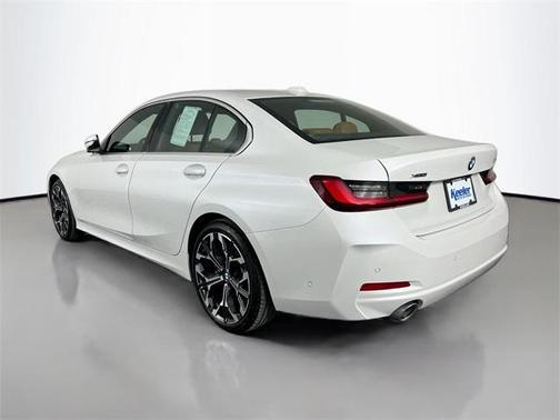 2025 BMW 330 i xDrive