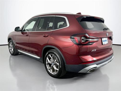 Aventurin Red Metallic 2023 BMW X3 xDrive30i