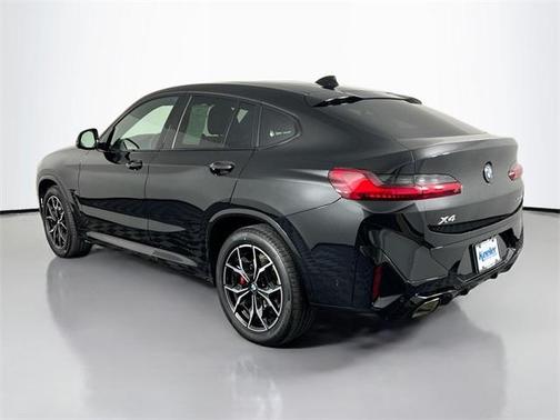 2025 BMW X4 xDrive30i