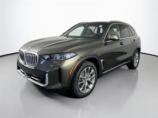 Manhattan Green Metallic 2026 BMW X5 xDrive40i