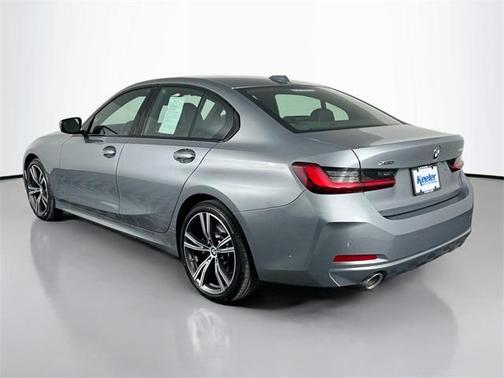 2023 BMW 330 i xDrive