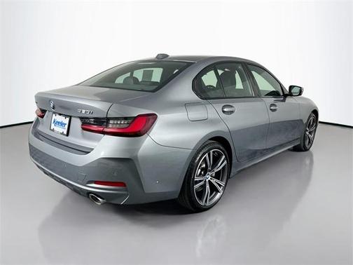 2023 BMW 330 i xDrive