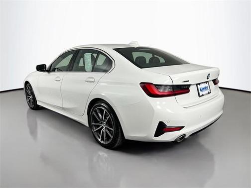 2022 BMW 330 i xDrive