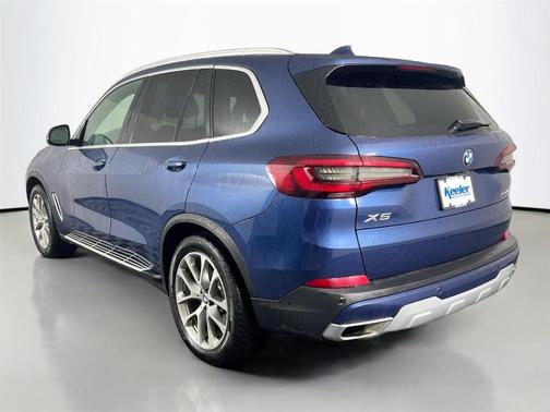 Phytonic Blue Metallic 2023 BMW X5 xDrive40i