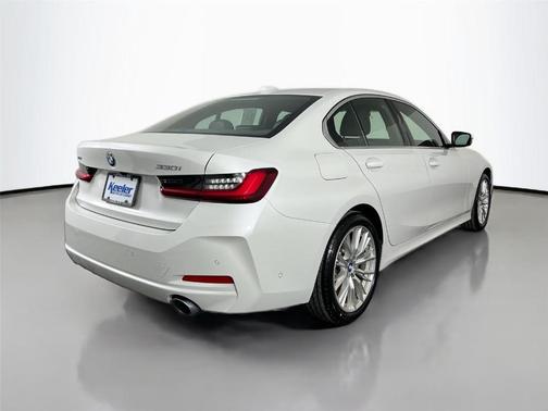 Mineral White Metallic 2024 BMW 330 i xDrive