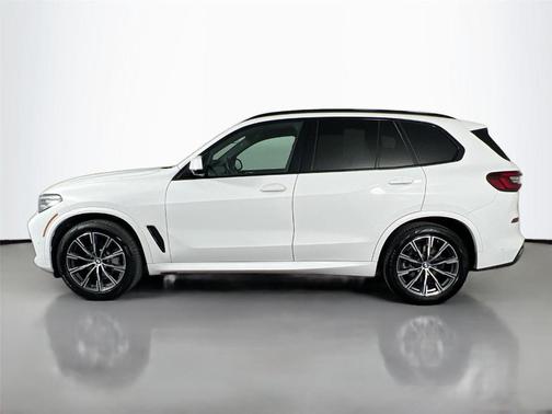 Alpine White 2023 BMW X5 xDrive40i